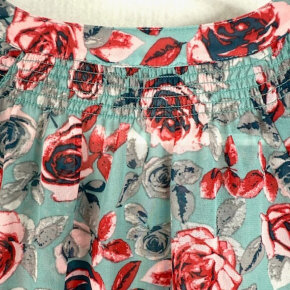 DE Collection Smocked-Yoke Blouse with Rose Print - Picture 6 of 9